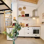 La Puerta Roja Studio