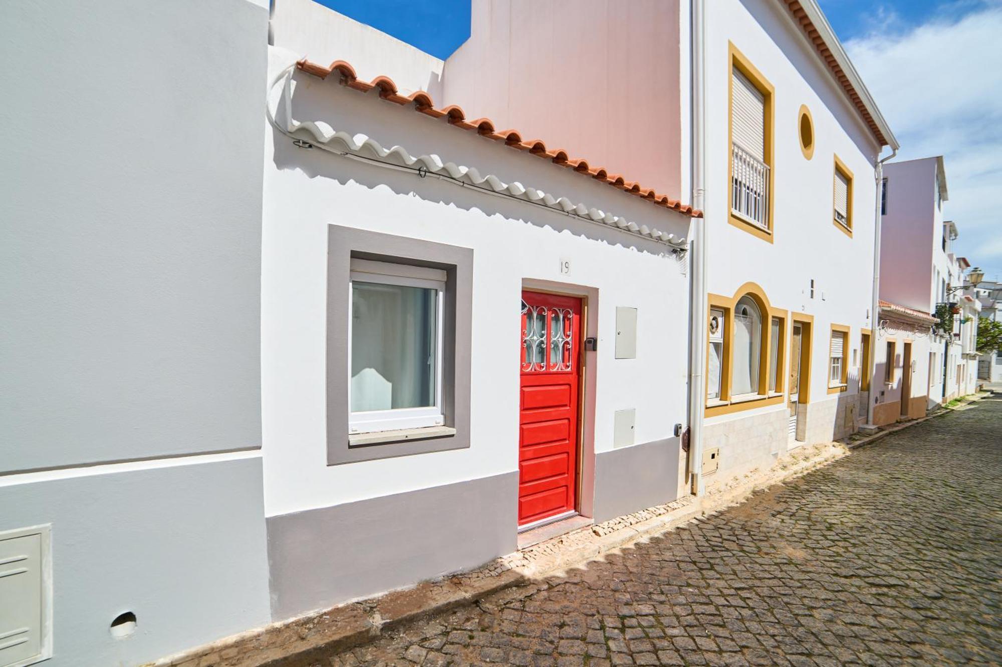 La Puerta Roja Lagos