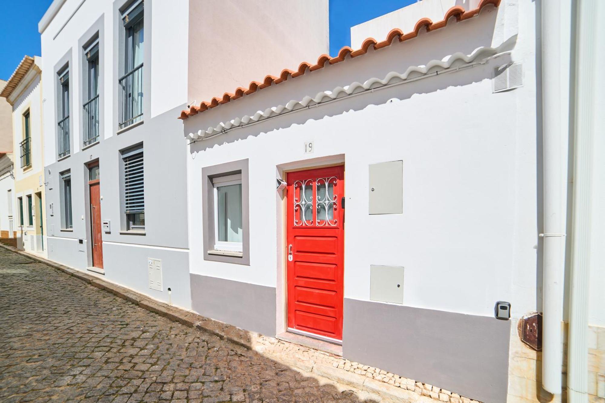 La Puerta Roja Lagos